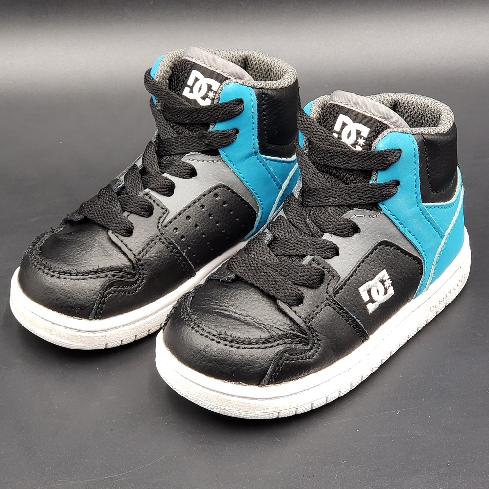 DC Pure High Top Toddlers Sneaker.  Black / Blue Size 7